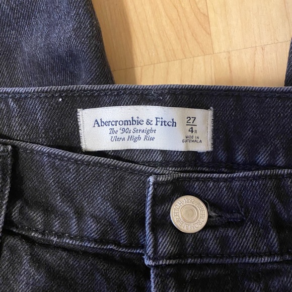 Abercrombie and Fitch The ‘90s Straight Leg Ultra High Rise - Picture 2 of 2